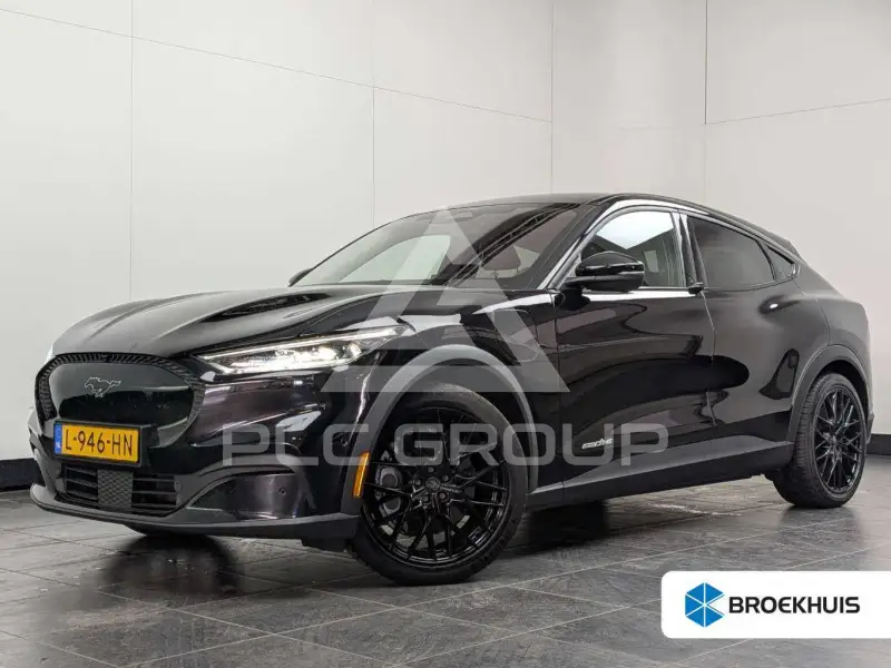 2021 Ford MUSTANG
