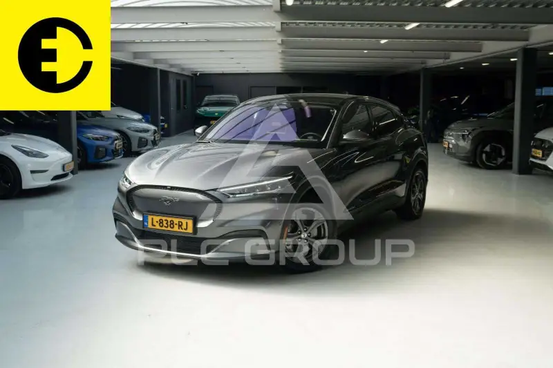 2021 Ford MUSTANG