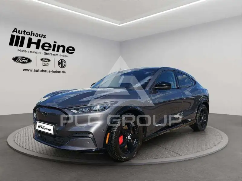 2021 Ford MUSTANG