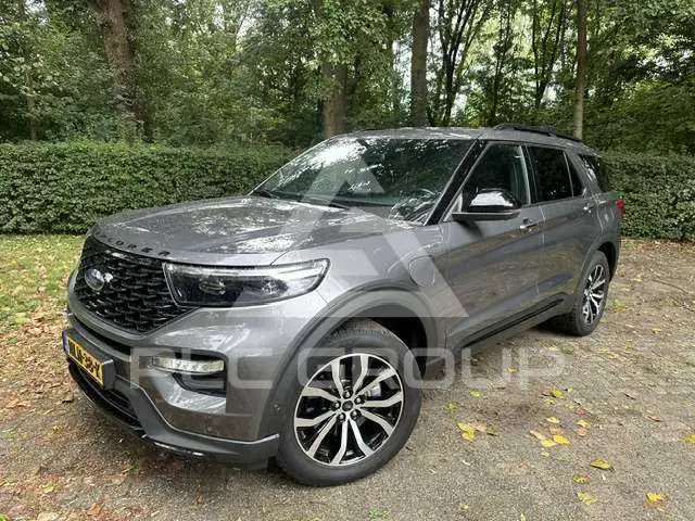 2021 Ford EXPLORER