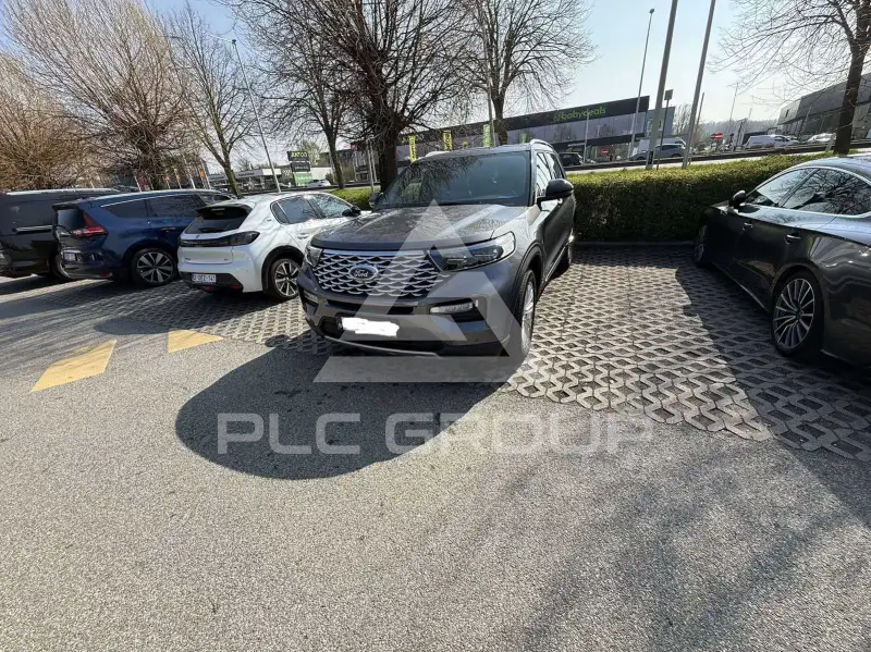 2021 Ford EXPLORER
