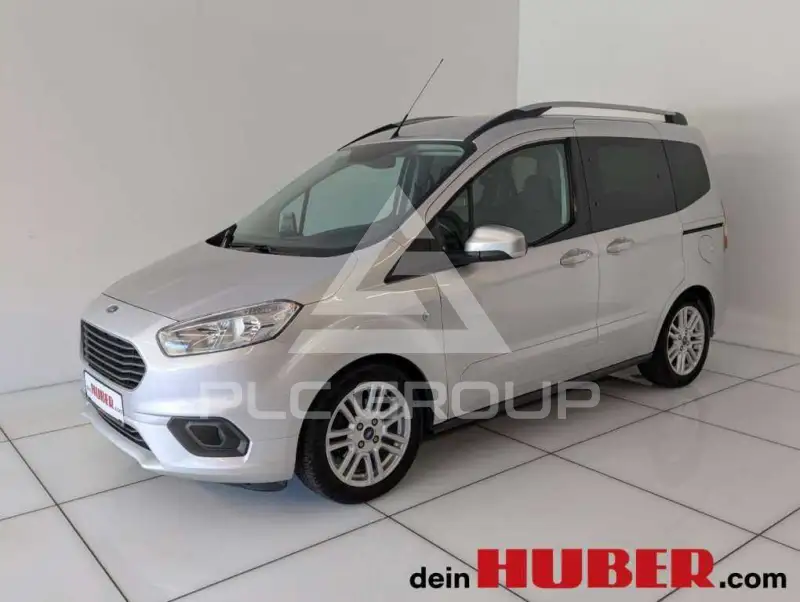 2021 Ford Tourneo