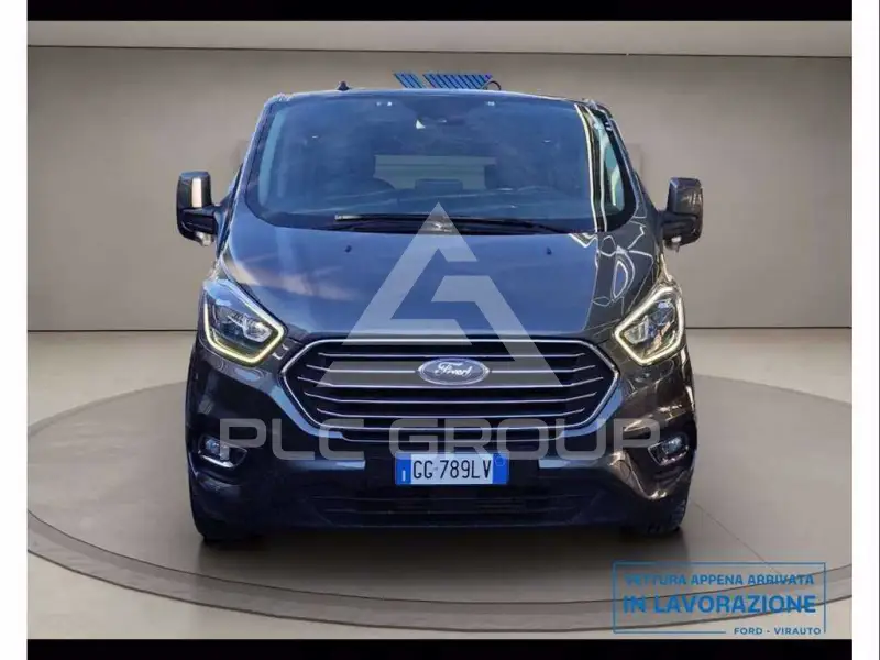 2021 Ford Tourneo