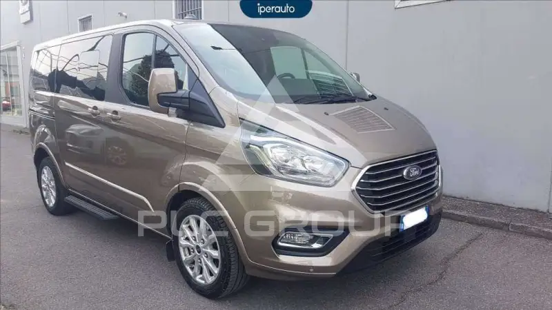 2021 Ford Tourneo