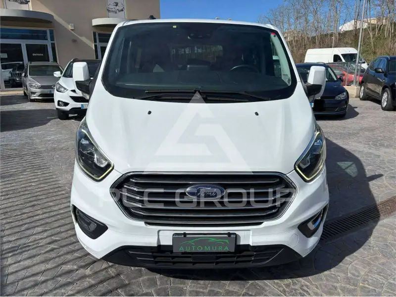 2021 Ford Tourneo