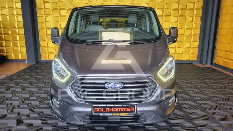2021 Ford Tourneo
