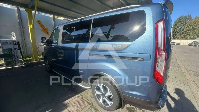 2021 Ford Tourneo