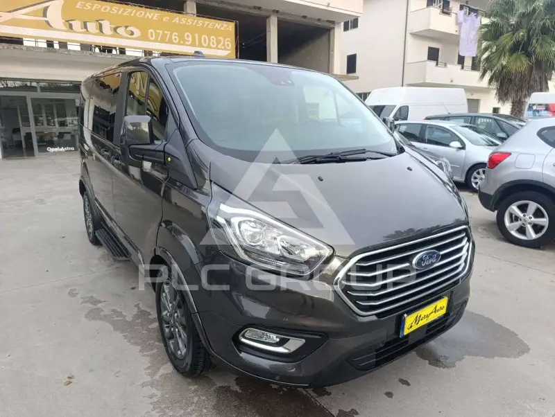 2021 Ford Tourneo