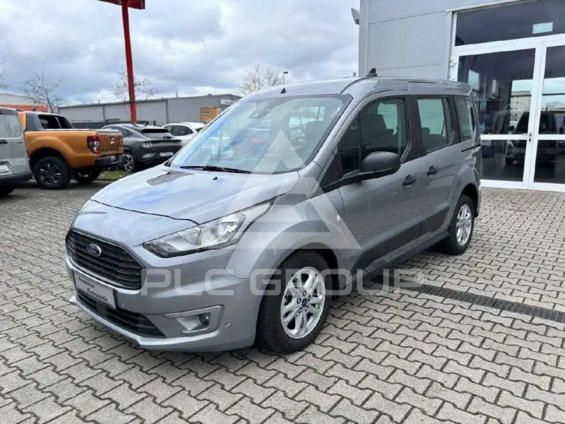 2021 Ford Tourneo
