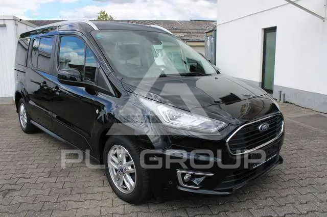 2021 Ford Tourneo