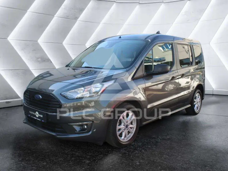 2021 Ford Tourneo