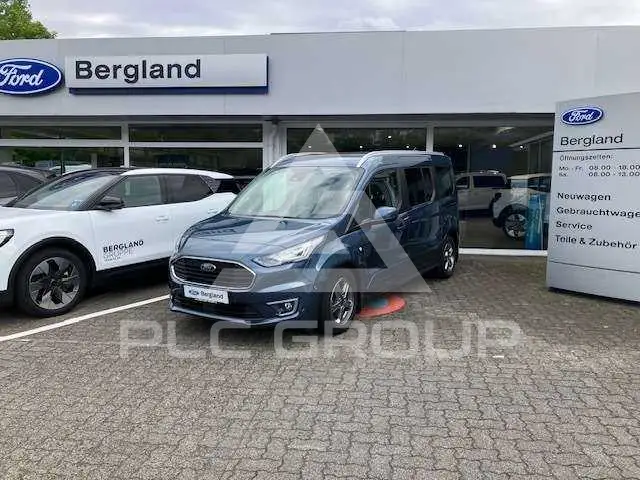 2021 Ford Tourneo