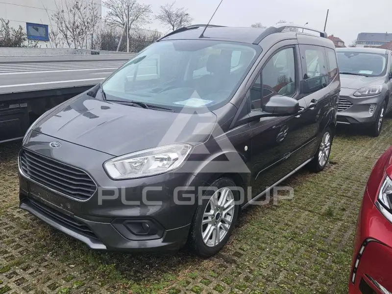 2021 Ford Tourneo