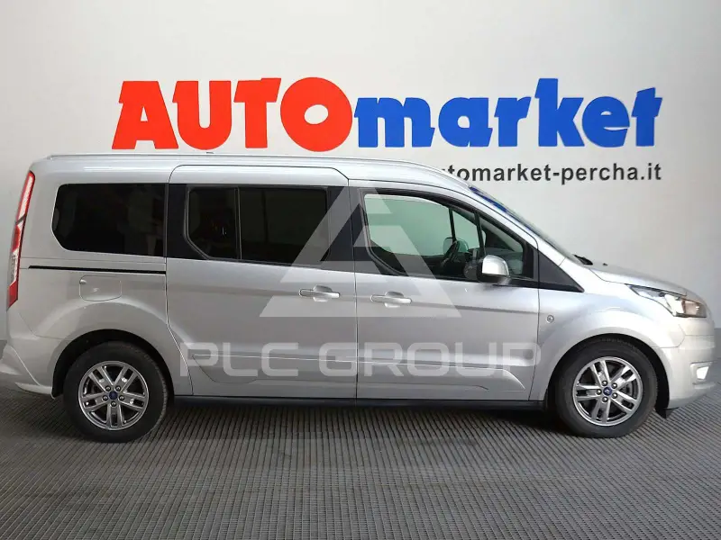 2021 Ford Tourneo