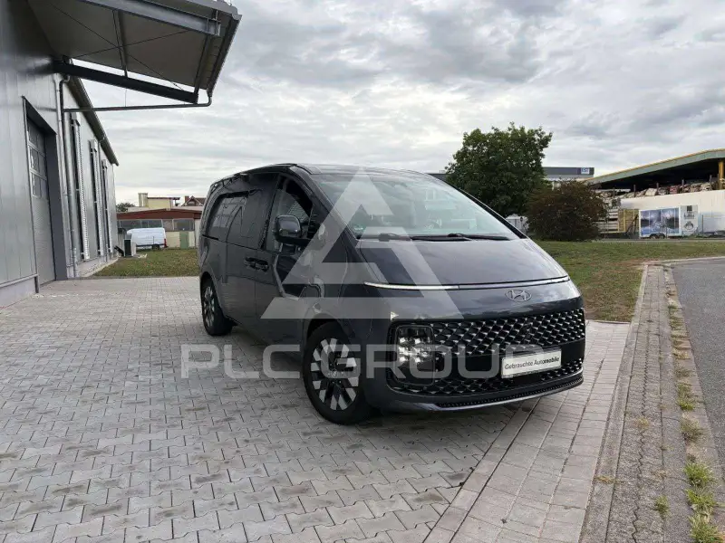 2021 Hyundai Staria