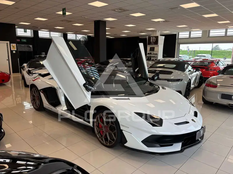 2021 Lamborghini Aventador