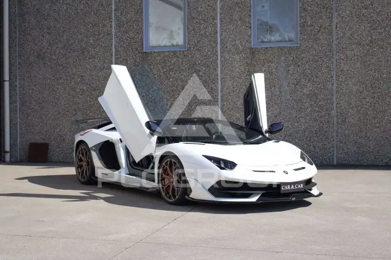 2021 Lamborghini Aventador