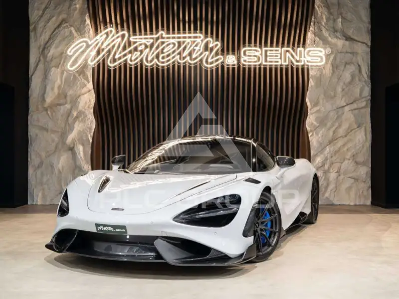 2021 McLaren 765