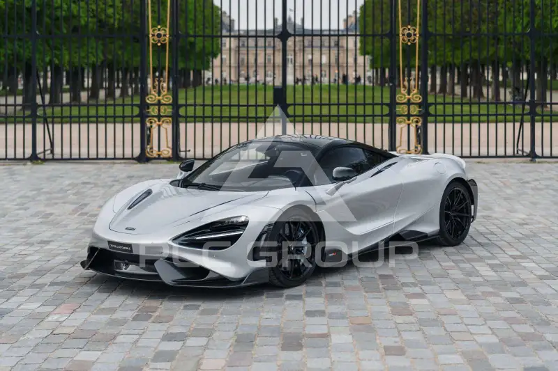 2021 McLaren 765