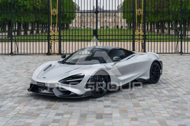 2021 McLaren 765