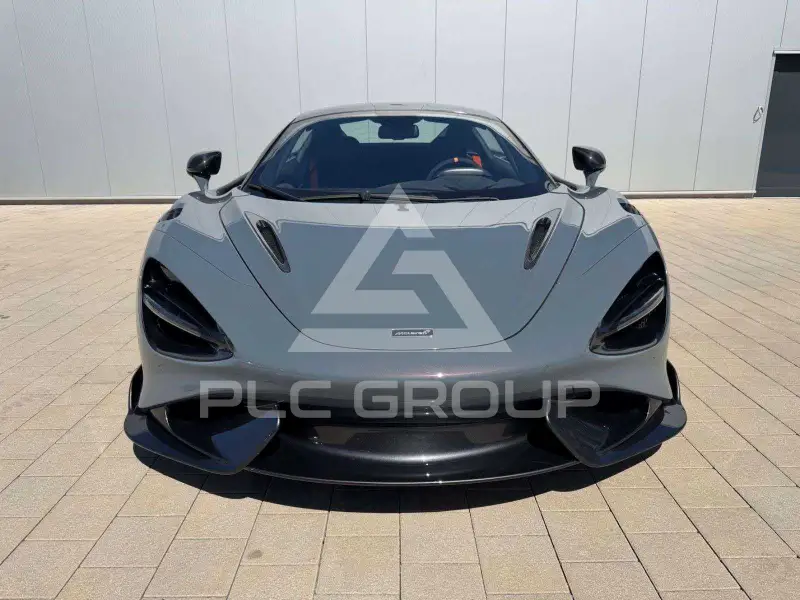 2021 McLaren 765