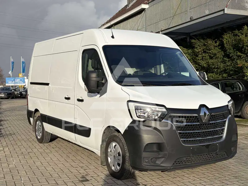 2021 Renault Master