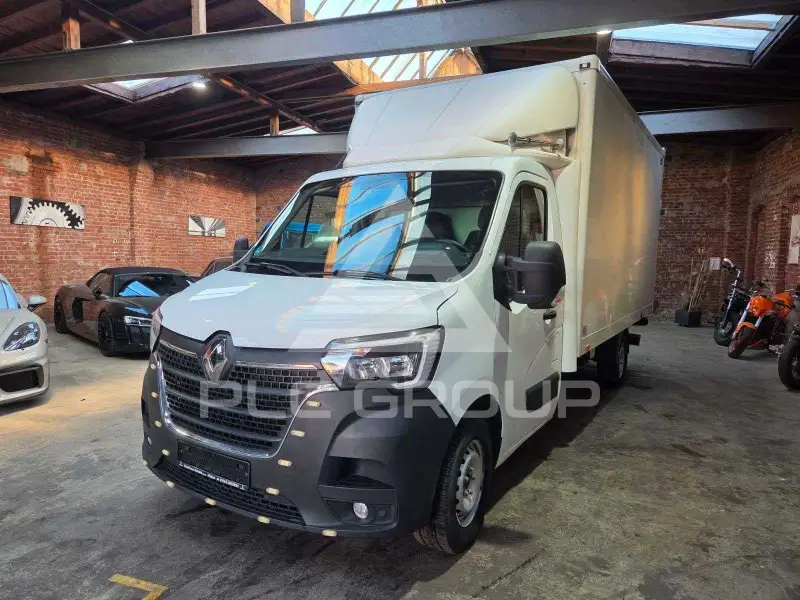 2021 Renault Master