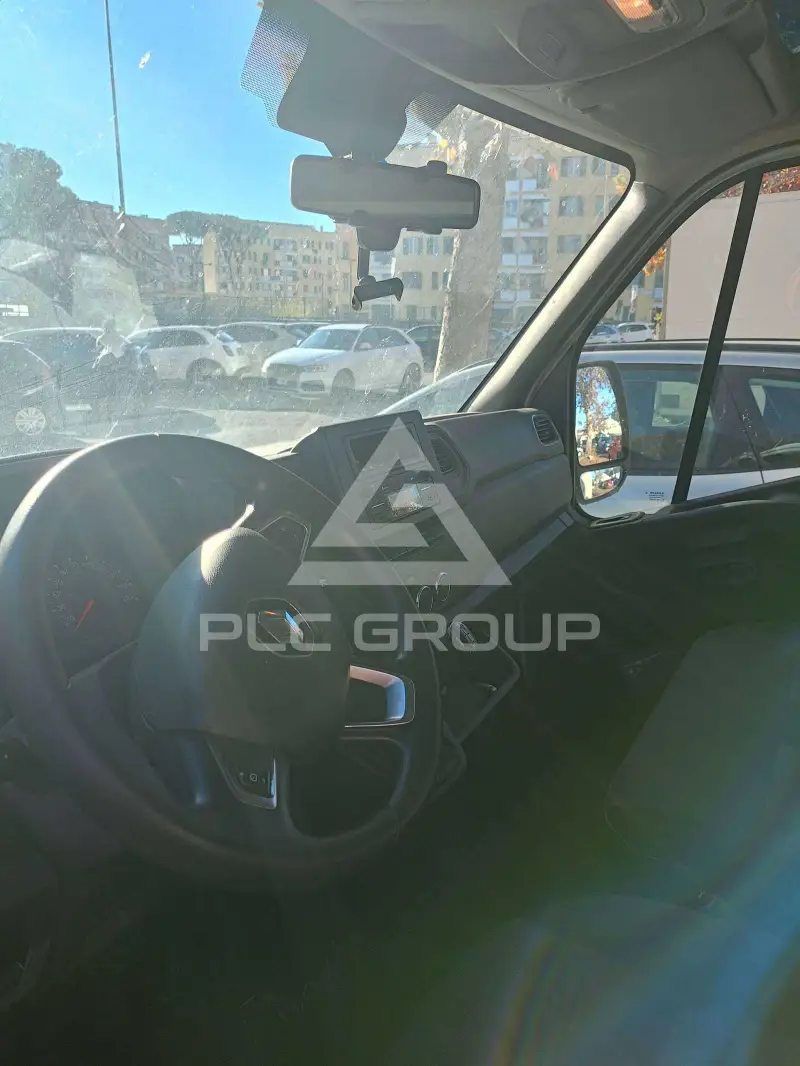 2021 Renault Master