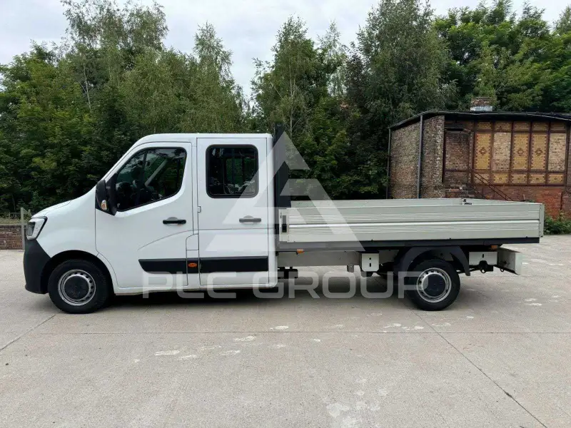 2021 Renault Master