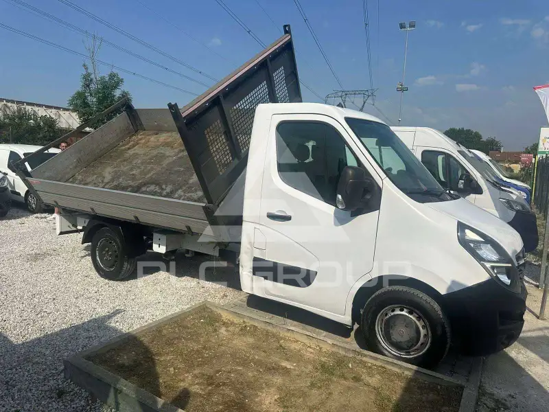 2021 Opel Movano