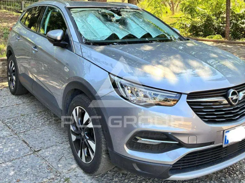 2021 Opel GrandlandX