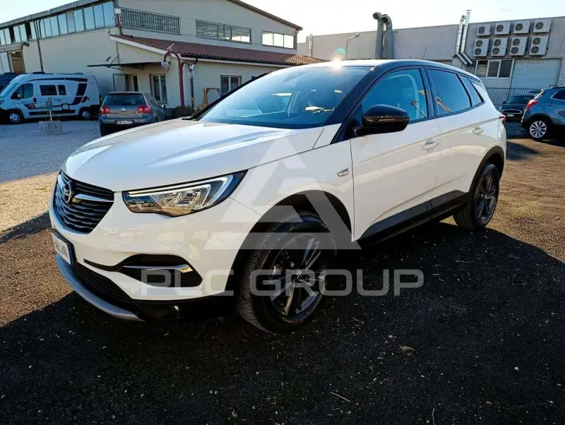 2021 Opel GrandlandX