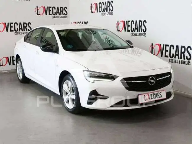 2021 Opel Insignia
