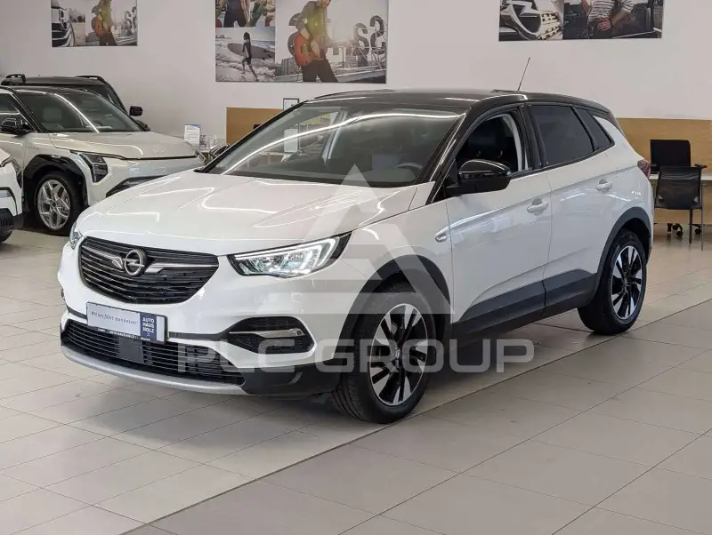 2021 Opel GrandlandX