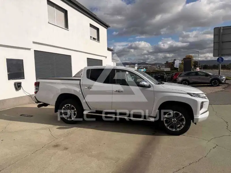 2022 Mitsubishi L200