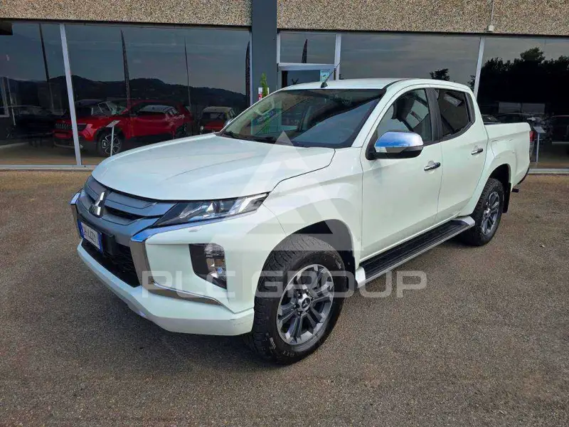 2022 Mitsubishi L200
