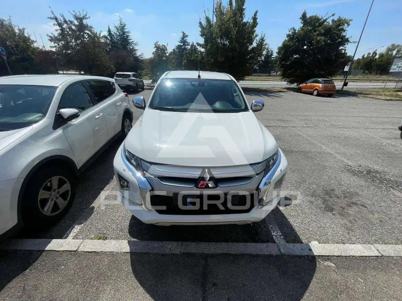 2022 Mitsubishi L200