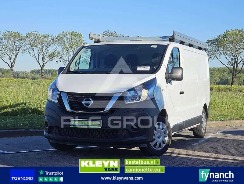 2022 Nissan NV 300