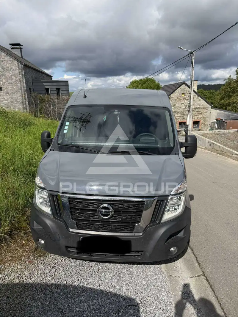 2022 Nissan NV 400