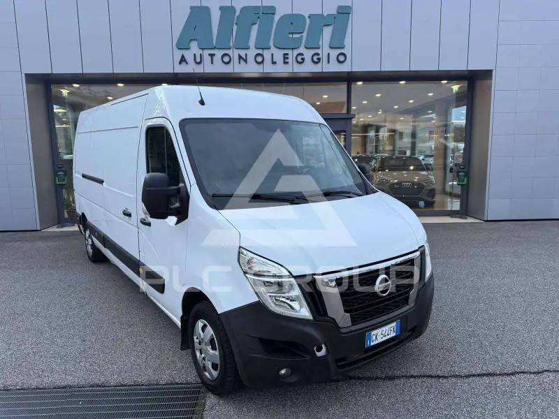 2022 Nissan Interstar
