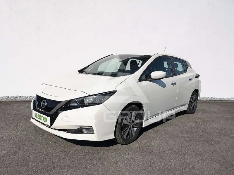 2022 Nissan LEAF
