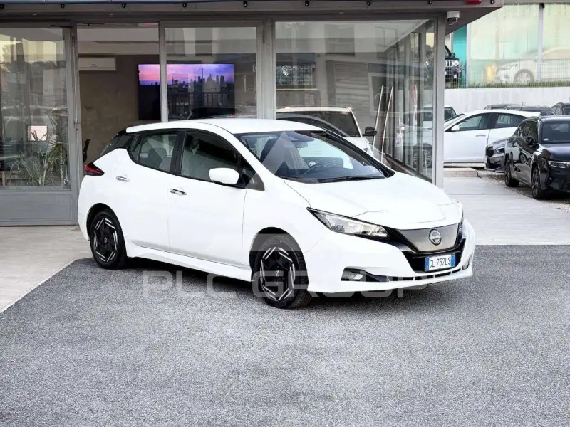 2022 Nissan LEAF