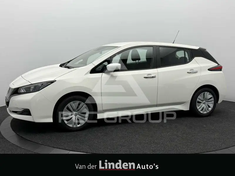 2022 Nissan LEAF