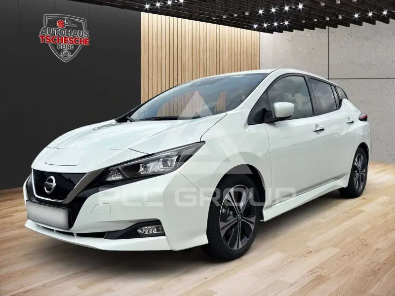 2022 Nissan LEAF