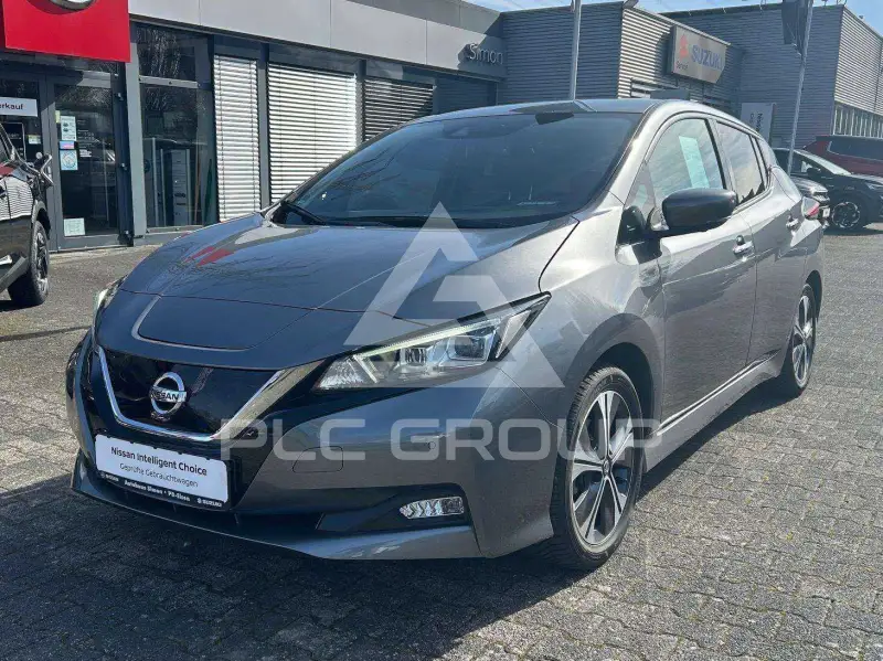 2022 Nissan LEAF