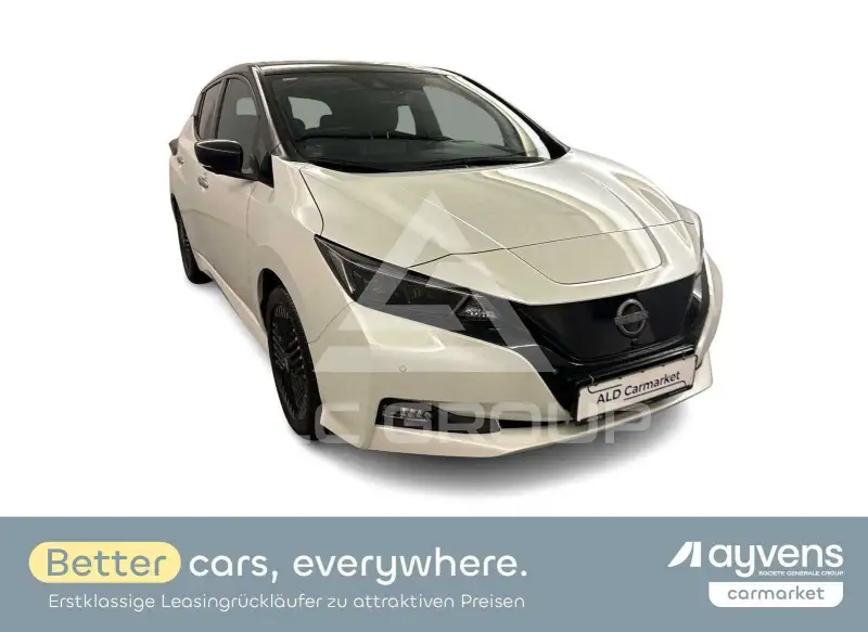2022 Nissan LEAF