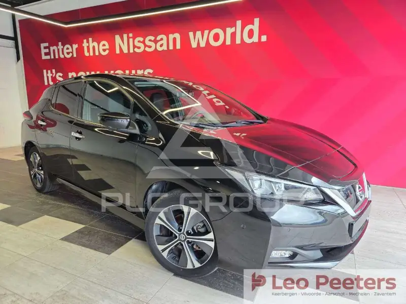2022 Nissan LEAF