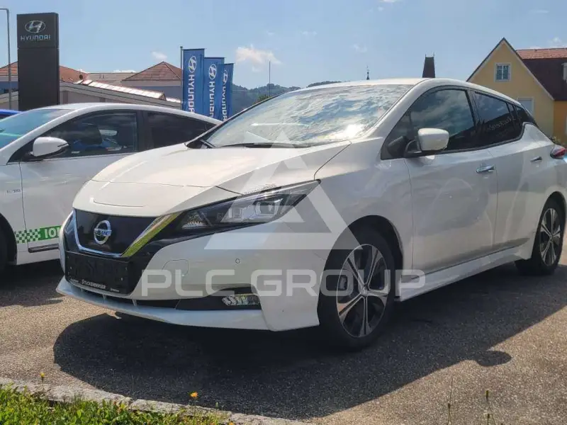 2022 Nissan LEAF