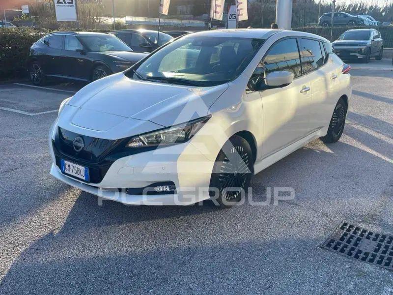 2022 Nissan LEAF