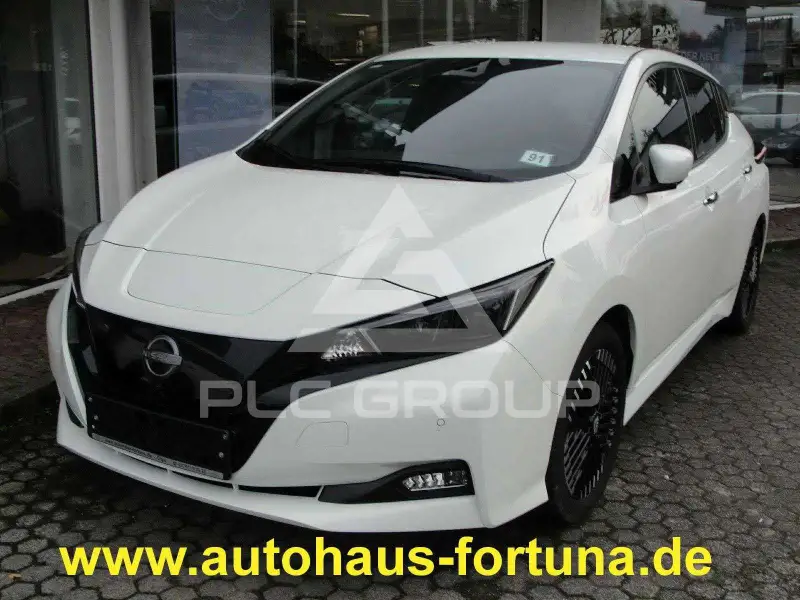 2022 Nissan LEAF